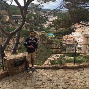 Meet your Posher, Christopher